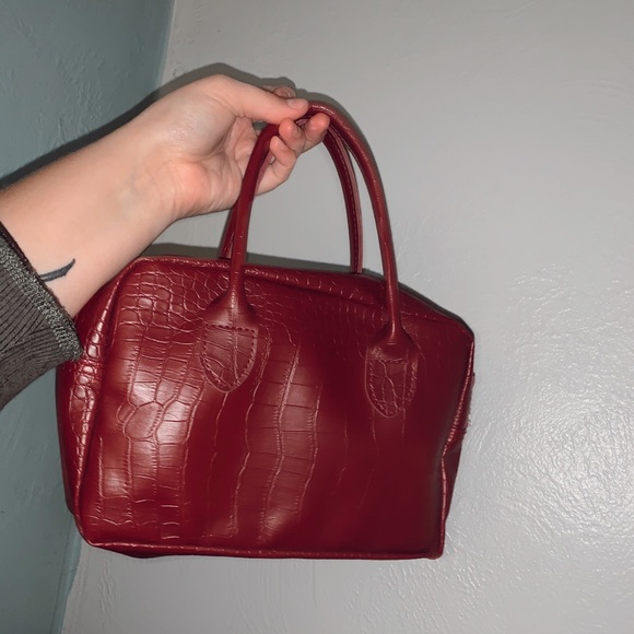 Red Mini Purse - Picture 2 of 4